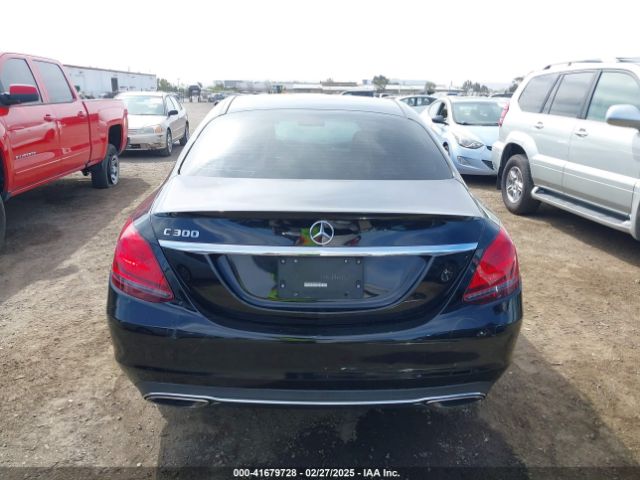 WDDWF8DB1KR483795 Mercedes-Benz C 300