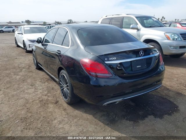 WDDWF8DB1KR483795 Mercedes-Benz C 300
