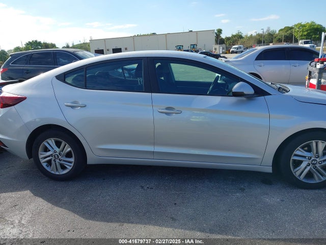 Hyundai ELANTRA SEL 2019 5NPD84LF8KH417051 Image 13