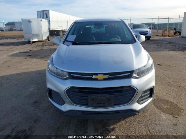 KL7CJNSB8JB607739 Chevrolet TRAX LS
