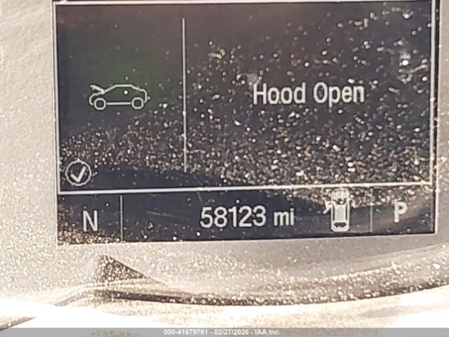KL7CJNSB8JB607739 Chevrolet TRAX LS