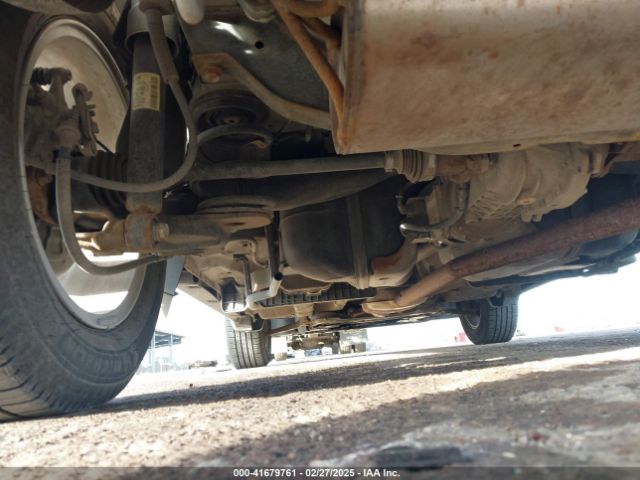 KL7CJNSB8JB607739 Chevrolet TRAX LS