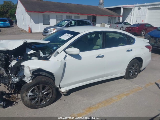 Nissan Altima 2.5 S 2015 1N4AL3AP1FN407917 Image 15
