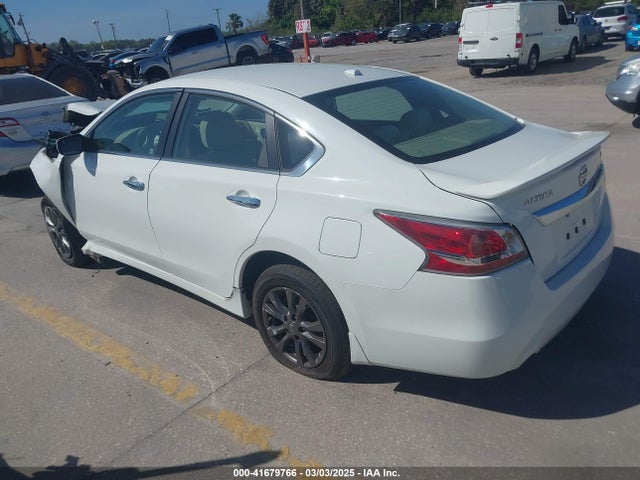 Nissan Altima 2.5 S 2015 1N4AL3AP1FN407917 Image 3