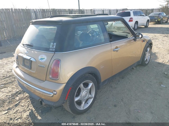 2003 MINI COOPER WMWRC33483TJ50761 Photo 3