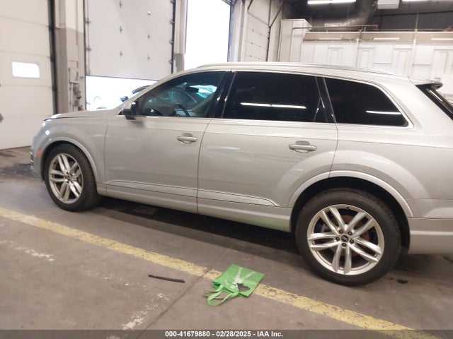 WA1VAAF74HD008131 Audi Q7 3.0t Premium