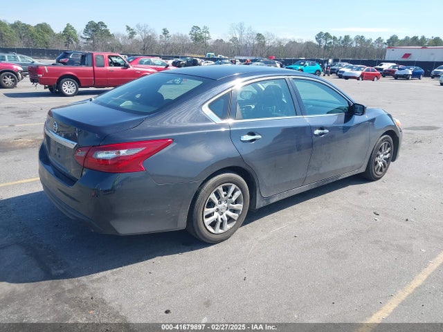 1N4AL3AP5JC181871 Nissan Altima 2.5 S