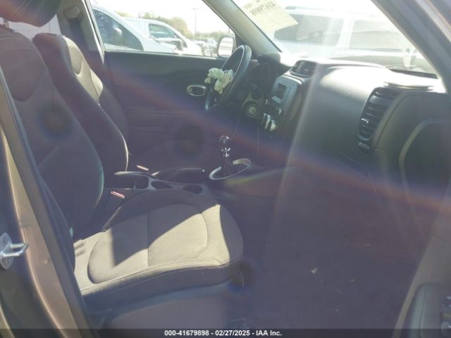 KNDJN2A27F7216851 KIA Soul