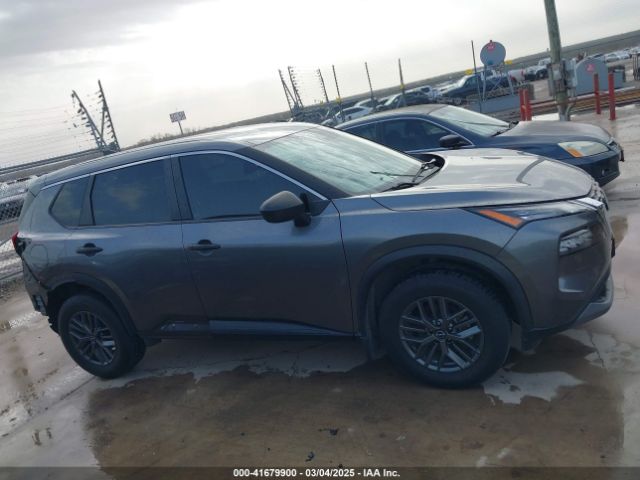 5N1BT3AA6NC715102 Nissan Rogue S Fwd