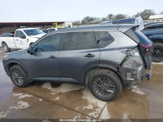 5N1BT3AA6NC715102 Nissan Rogue S Fwd