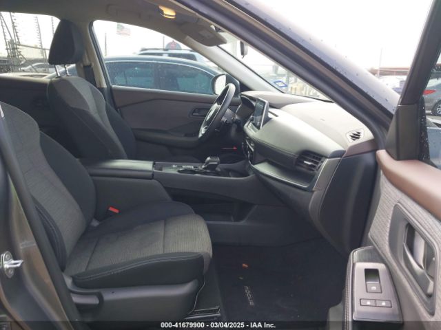 5N1BT3AA6NC715102 Nissan Rogue S Fwd
