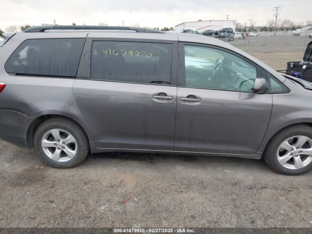 5TDKK3DC2GS714907 Toyota Sienna Le 8 Passenger