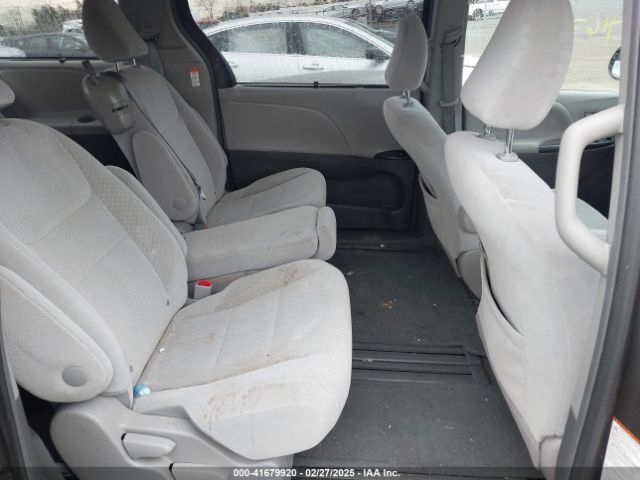 5TDKK3DC2GS714907 Toyota Sienna Le 8 Passenger