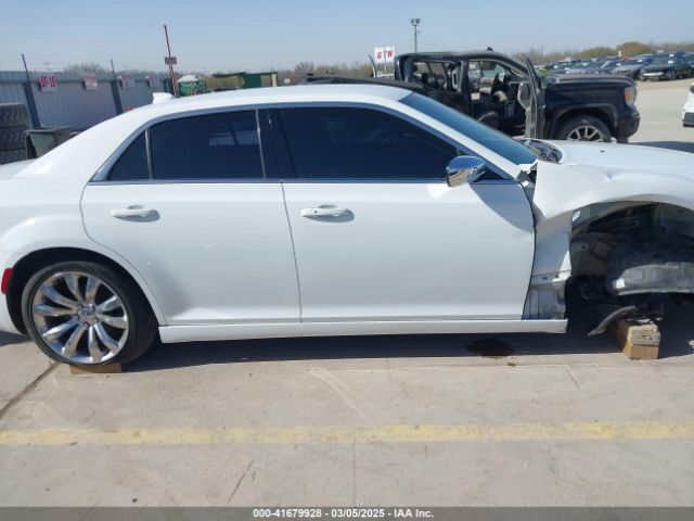2C3CCAAG0KH505545 Chrysler 300 Touring