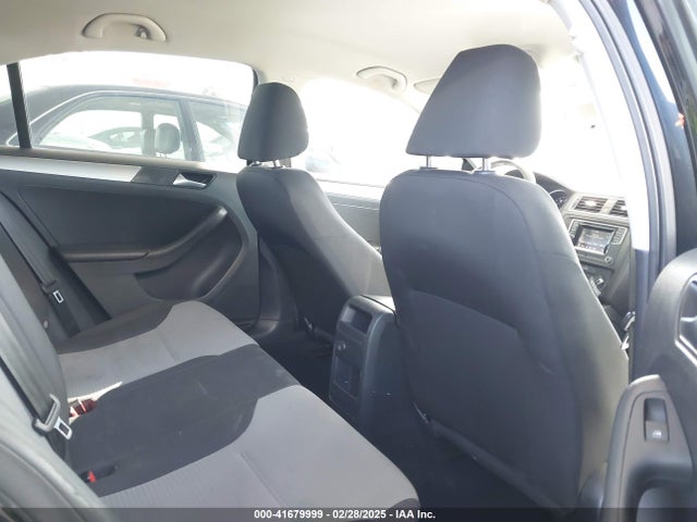 3VW2B7AJ6HM399439 Volkswagen Jetta 1.4t S