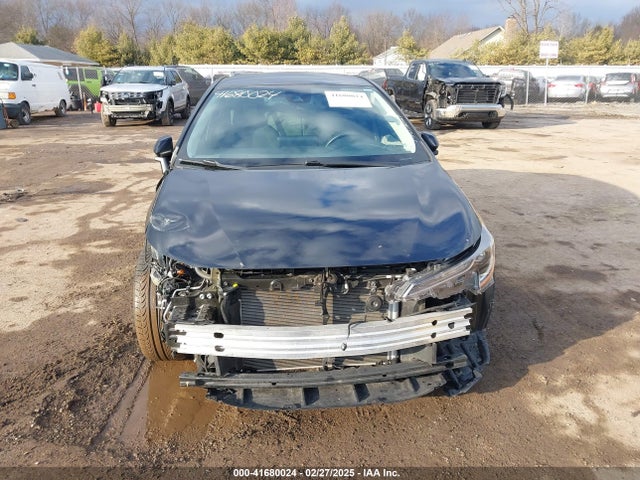 5YFEPMAE4NP324102 Toyota COROLLA LE