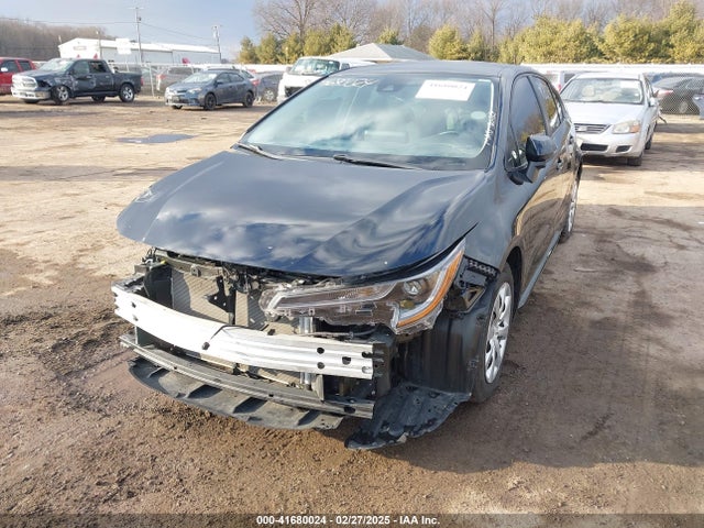 5YFEPMAE4NP324102 Toyota COROLLA LE