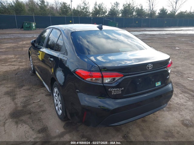5YFEPMAE4NP324102 Toyota COROLLA LE