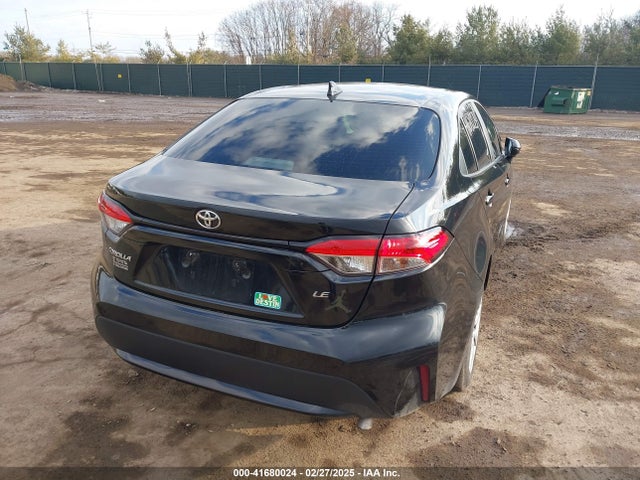5YFEPMAE4NP324102 Toyota COROLLA LE