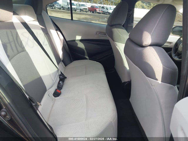 5YFEPMAE4NP324102 Toyota COROLLA LE