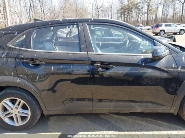 KM8K22AB1NU866364 Hyundai Kona Se