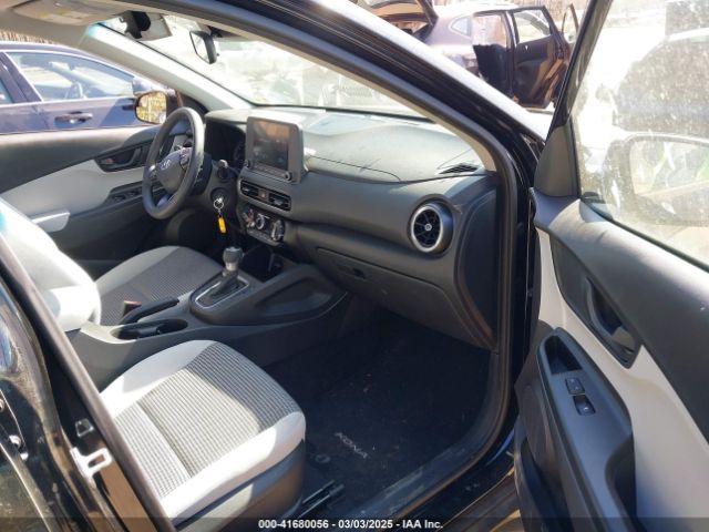 KM8K22AB1NU866364 Hyundai Kona Se