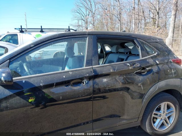 KM8K22AB1NU866364 Hyundai Kona Se
