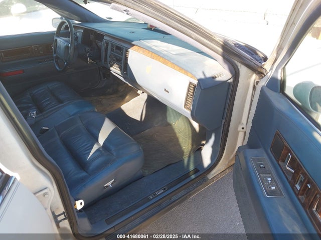 1994 CADILLAC FLEETWOOD 1G6DW52P8RR718253 Photo 4