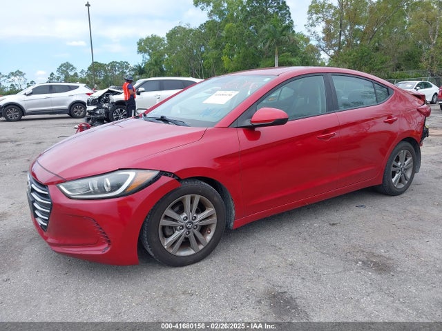 5NPD84LF9JH311710 Hyundai ELANTRA SEL