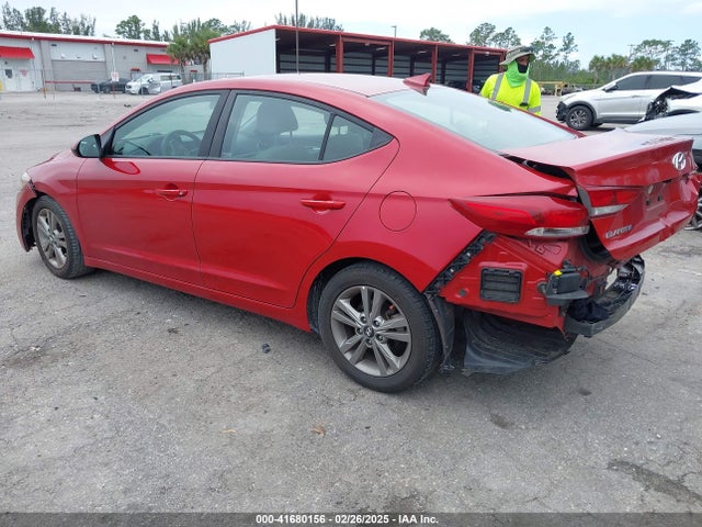 5NPD84LF9JH311710 Hyundai ELANTRA SEL