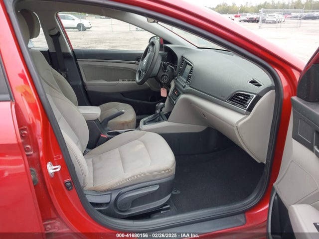 5NPD84LF9JH311710 Hyundai ELANTRA SEL