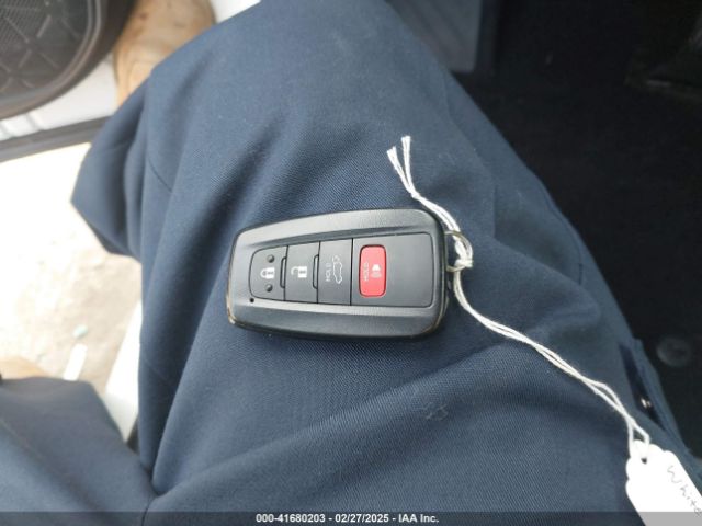 2T3W1RFV1RC284621 Toyota Rav4 Xle