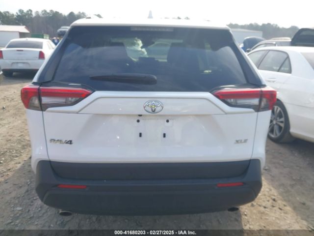 2T3W1RFV1RC284621 Toyota Rav4 Xle