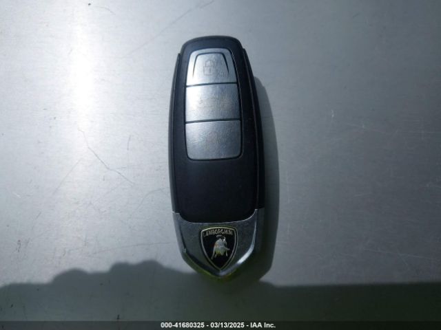2019 LAMBORGHINI URUS ZPBUA1ZL7KLA01416 Photo 10
