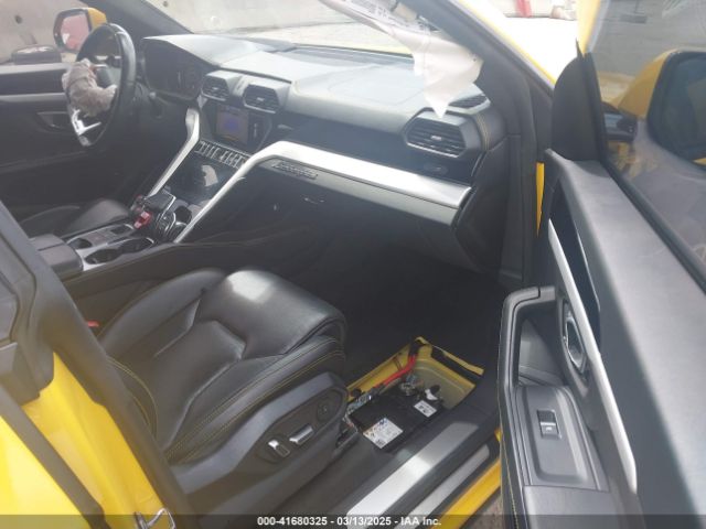 2019 LAMBORGHINI URUS ZPBUA1ZL7KLA01416 Photo 4