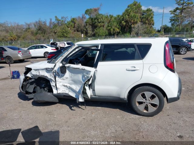 KNDJN2A22F7228311 KIA Soul