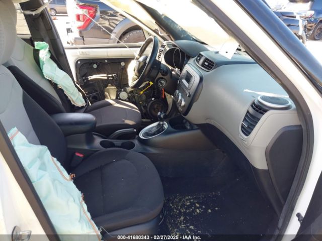 KNDJN2A22F7228311 KIA Soul