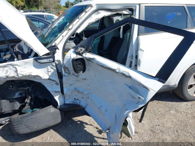 KNDJN2A22F7228311 KIA Soul