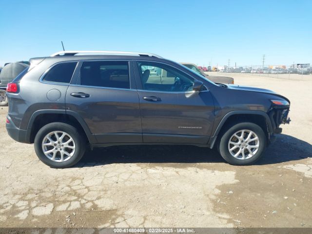 1C4PJMCS1HW525240 Jeep Cherokee Latitude 4x4