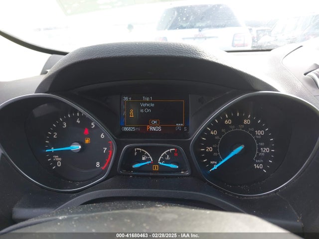 1FMCU9GD5JUA15307 Ford ESCAPE SE