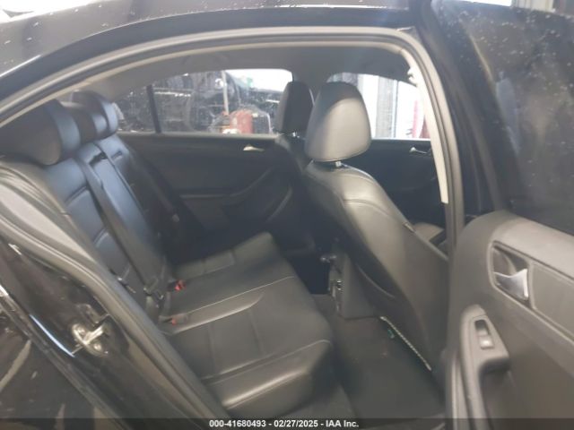 3VW267AJ2GM302613 Volkswagen Jetta 1.4t S