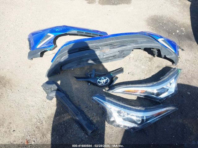 NMTKHMBX3KR094960 Toyota C-HR XLE