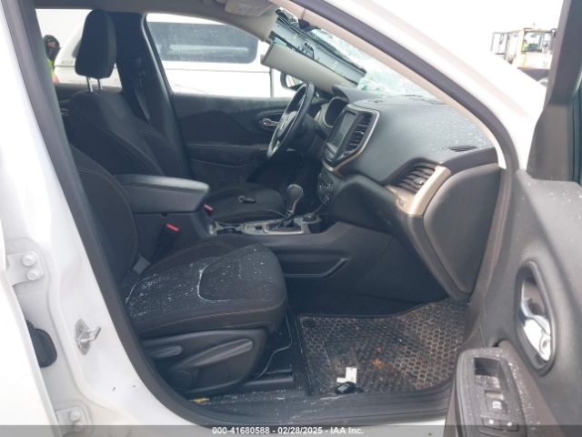 1C4PJMCB3FW794479 Jeep Cherokee Latitude Altitude