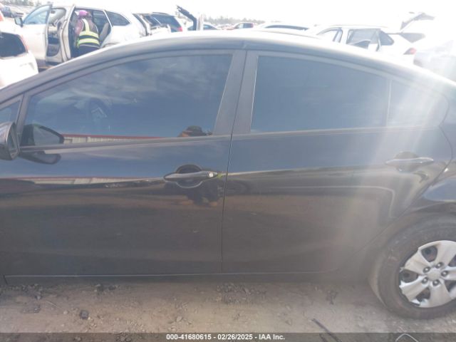 KNAFK4A68G5531469 KIA FORTE LX