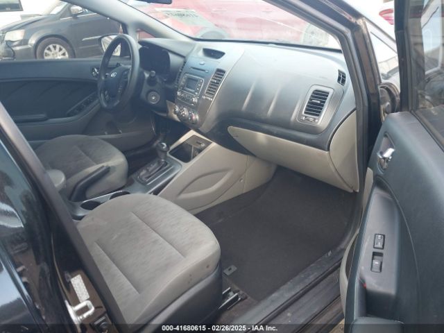 KNAFK4A68G5531469 KIA FORTE LX