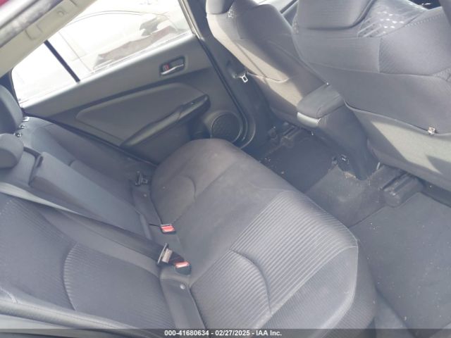 JTDKARFU6H3052795 Toyota Prius Three