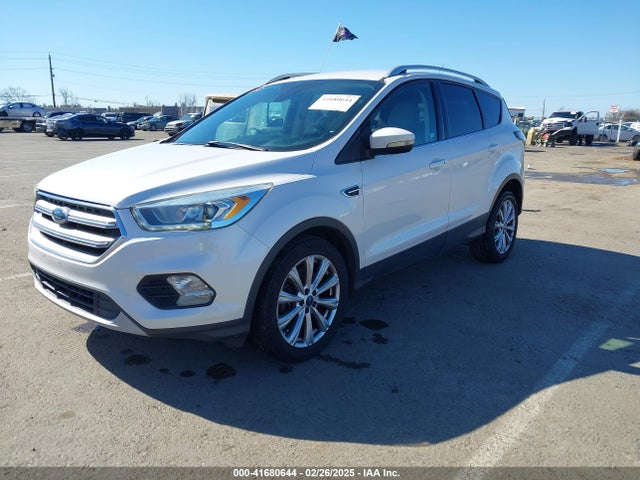 Ford Escape Titanium 2017 1FMCU0J98HUC56482 Image 2