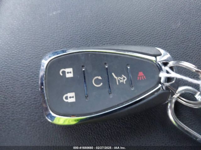 3GNAXKEV8MS121879 Chevrolet Equinox Fwd Lt