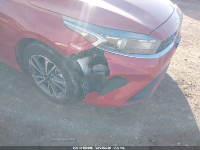 3KPF24AD8RE702827 KIA Forte Lxs