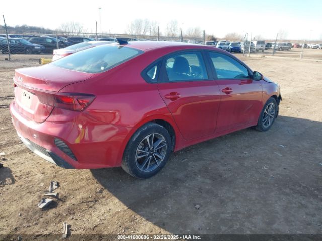 3KPF24AD8RE702827 KIA Forte Lxs
